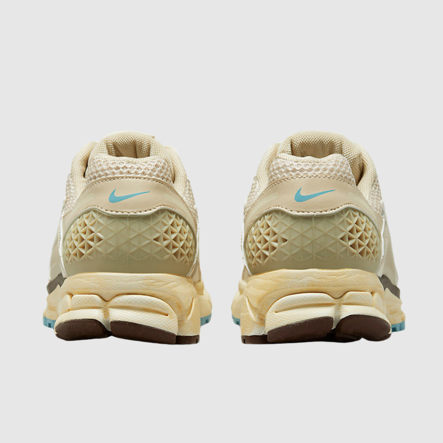 Nike Zoom Vomero 5 Oatmeal