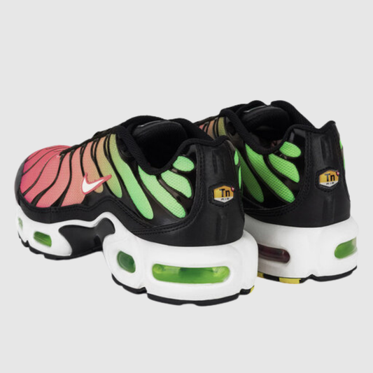 Nike Air Max Plus Green Strike Flash Crimson