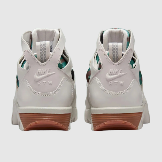 Nike Air Trainer Huarache Corteiz Light Bone